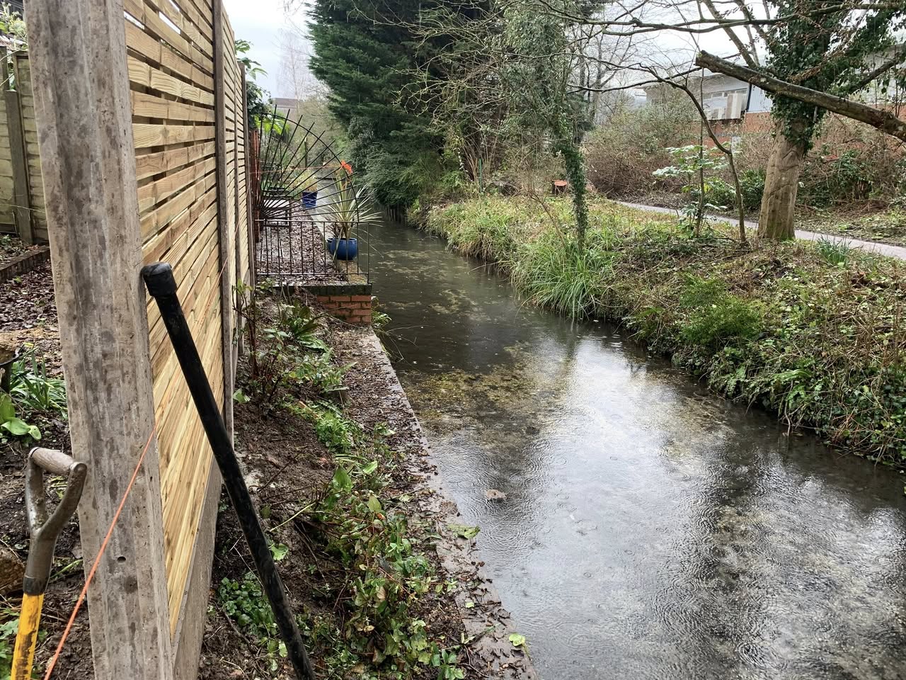Installed gate detail