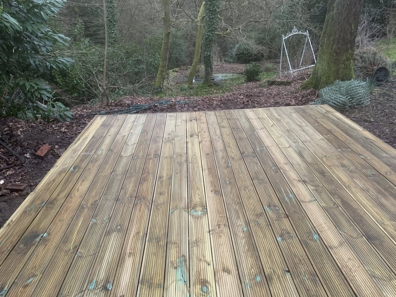Decking structure